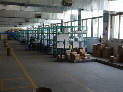 興鴻泰焊錫成品擺放區(qū)